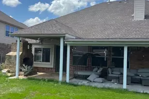 2715 Columbus, Grand Prairie, TX 75054 - Photo 17