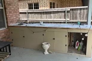 2715 Columbus, Grand Prairie, TX 75054 - Photo 11