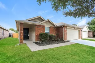 1132 Boxwood Dr, Crowley, TX 76036 - Photo 3