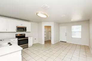 1132 Boxwood Dr, Crowley, TX 76036 - Photo 11