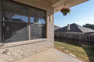 2812 Greenway Dr, Burleson, TX 76028 - Photo 33