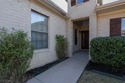 2812 Greenway Drive, Burleson, TX 76028 - Photo 5