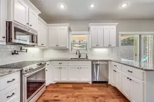 208 Greenway Bend, Pottsboro, TX 75076 - Photo 5