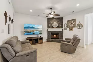 121 Deer Crossing Dr, Waxahachie, TX 75165 - Photo 5