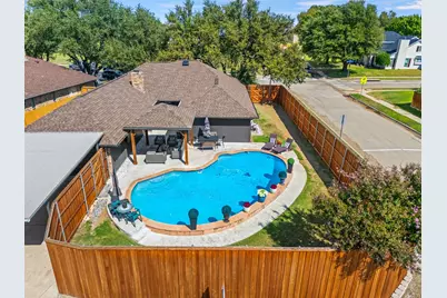 1940 Clearwater Trail, Carrollton, TX 75010 - Photo 27