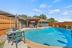 1940 Clearwater Trail, Carrollton, TX 75010 - Photo 23