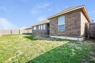 229 Kennedy Dr, Crowley, TX 76036 - Photo 15