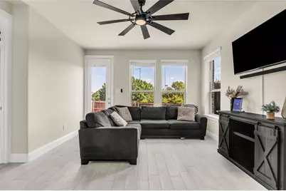 645 Hutchinson Drive, Lewisville, TX 75077 - Photo 9