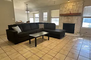 2512 Harmony Ct, Arlington, TX 76015 - Photo 9