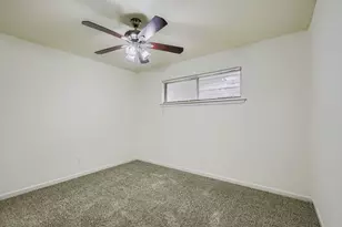 1724 Midcrest Dr, Plano, TX 75075 - Photo 17