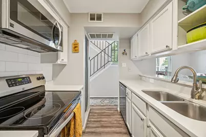 7175 Fair Oaks Avenue #60, Dallas, TX 75231 - Photo 9