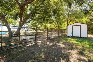 4105 County Rd 3134, Lone Oak, TX 75453 - Photo 29