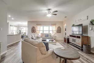 1023 Saint Andrews Dr, Burleson, TX 76028 - Photo 9