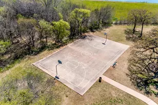 1023 Saint Andrews Dr, Burleson, TX 76028 - Photo 35