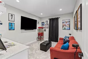 8732 Fullerton Dr, Cleburne, TX 76033 - Photo 25