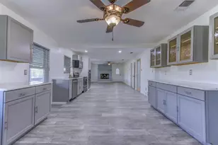 2300 Conveyor Dr, Burleson, TX 76028 - Photo 9