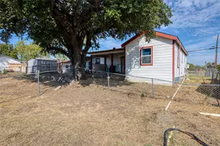 6473 W Hwy 199, Springtown, TX 76082 - Photo 11