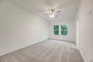 412 E 7th St, Bonham, TX 75418 - Photo 7