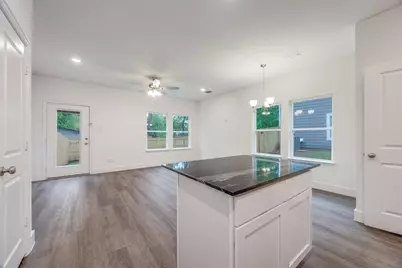 412 E 7th Street #2, Bonham, TX 75418 - Photo 5