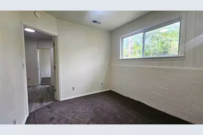 1015 S Welch Street S #A, Denton, TX 76201 - Photo 7