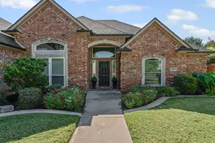 1505 Leaning Oak Ln, Cleburne, TX 76033 - Photo 3