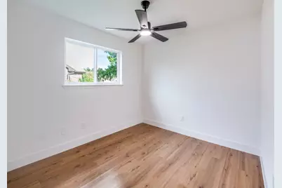 2302 Stone Glen Lane, Carrollton, TX 75007 - Photo 15