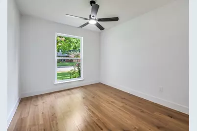 2302 Stone Glen Lane, Carrollton, TX 75007 - Photo 17