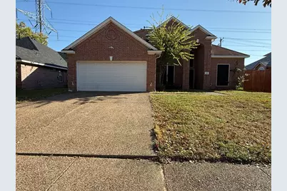117 Hanover Street, Grand Prairie, TX 75052 - Photo 1