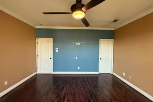 117 Hanover St, Grand Prairie, TX 75052 - Photo 15