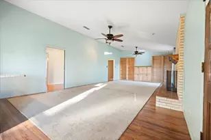 105 Riverside Dr, Mineral Wells, TX 76067 - Photo 9