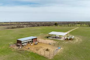 325 Hcr 4264, Hillsboro, TX 76631 - Photo 1
