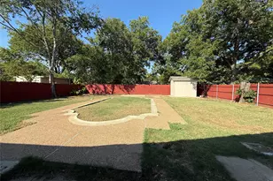 311 N MacArthur Blvd, Irving, TX 75061 - Photo 17