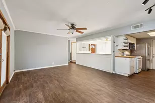 3209 Seaside St, Irving, TX 75062 - Photo 5