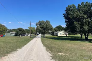 1610 Newsom Mound Rd, Springtown, TX 76082 - Photo 39