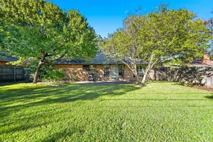 117 Oakhaven Dr, Grand Prairie, TX 75050 - Photo 23