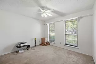 117 Oakhaven Dr, Grand Prairie, TX 75050 - Photo 15