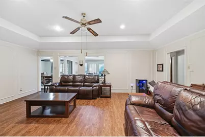 117 Oakhaven Drive, Grand Prairie, TX 75050 - Photo 5