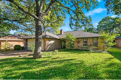 117 Oakhaven Drive, Grand Prairie, TX 75050 - Photo 3