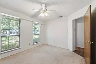 117 Oakhaven Dr, Grand Prairie, TX 75050 - Photo 13