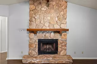 272 Locklar Loop, Waco, TX 76705 - Photo 9