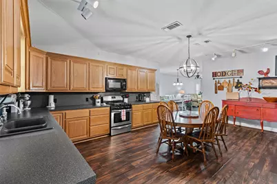 208 W Allen Avenue, Godley, TX 76044 - Photo 11