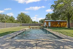 208 W Allen Ave, Godley, TX 76044 - Photo 25