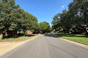 9112 Westwood Shores Dr, Fort Worth, TX 76179 - Photo 3