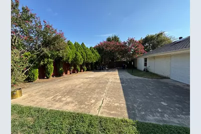 9112 Westwood Shores Drive, Fort Worth, TX 76179 - Photo 5