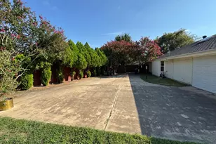 9112 Westwood Shores Dr, Fort Worth, TX 76179 - Photo 5