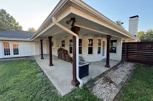 9112 Westwood Shores Dr, Fort Worth, TX 76179 - Photo 9