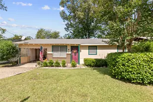 506 W College St, Canton, TX 75103 - Photo 1