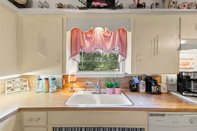 506 W College Street, Canton, TX 75103 - Photo 9