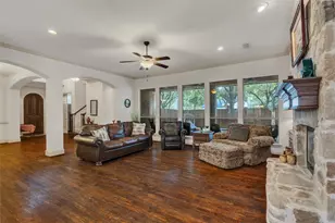 12698 Colborne Dr, Frisco, TX 75033 - Photo 3