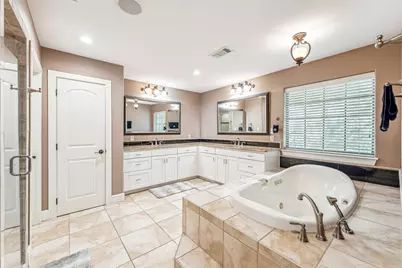 1325 Preston Trail Court, Granbury, TX 76048 - Photo 19